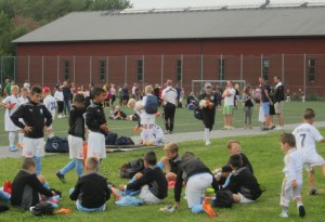 Turun Nappulaliigan 04 edustusjoukkue Bromman kutsuturnauksessa 8.8. Samassa kilpasarjassa mukana mm. monikulttuurinen Malmö FF.
